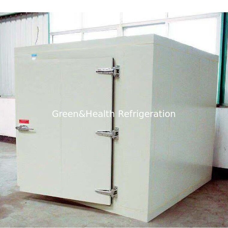 Phòng lưu trữ lạnh thương mại lớn với cách nhiệt bọt polyurethane cứng và điều khiển nhiệt độ điện tử kỹ thuật số