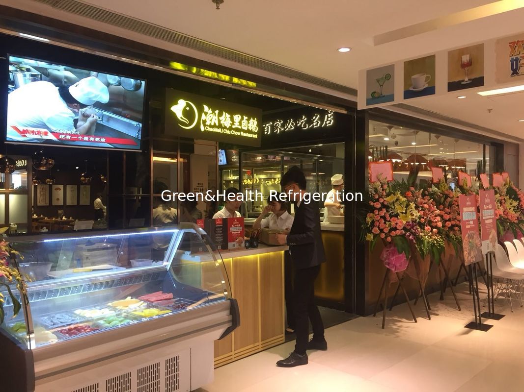 Tủ trưng bày thịt thương mại với kính cong bên trong thép không gỉ và hệ thống làm mát quạt